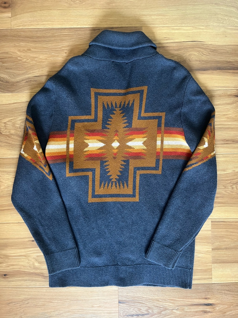 Pendleton Harding Cardigan - Picture 3 of 7